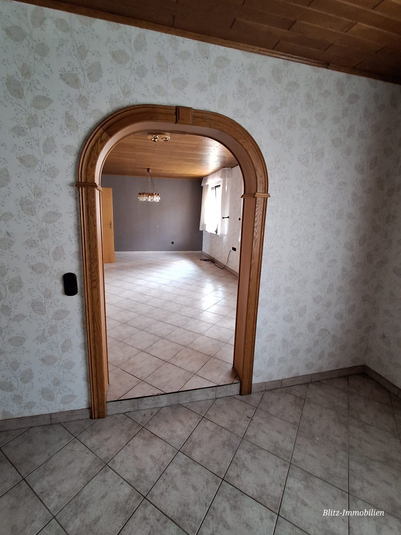 Westhofen: Großes Einfamilienhaus in ruhiger Lage - Bild# 6