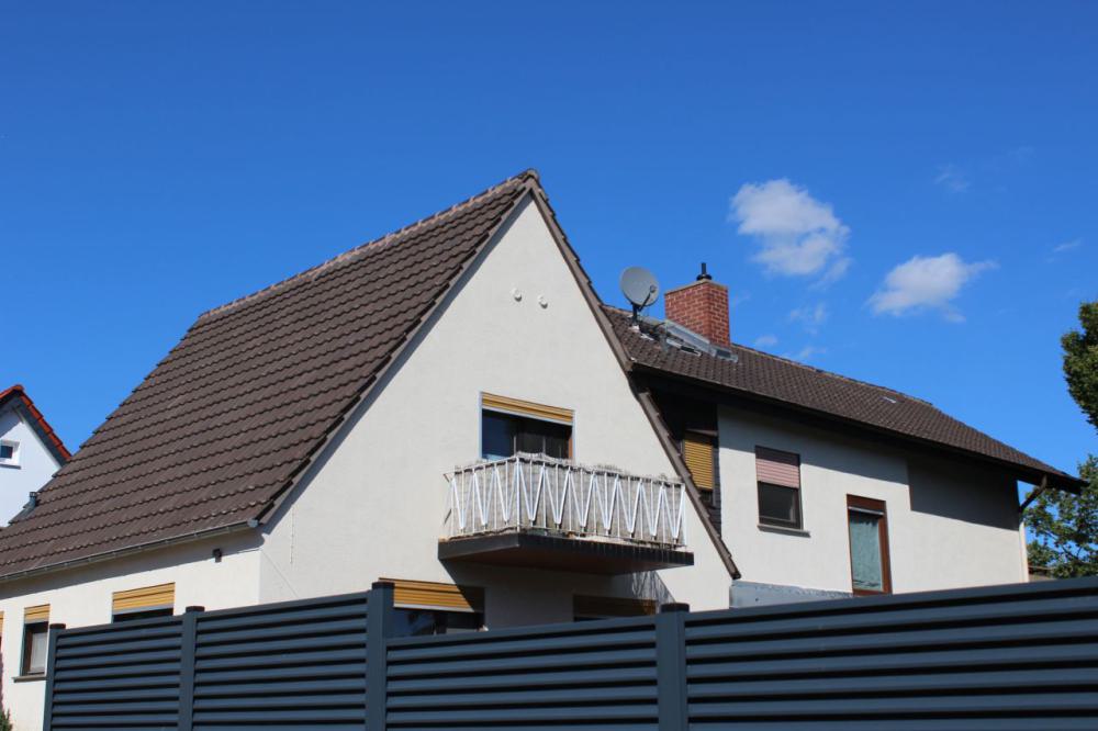 Großzügiges Massivhaus mit Gartenidylle, Terrasse & Balkon – flexibel als Ein- oder Zweifamilienhaus - Bild# 2