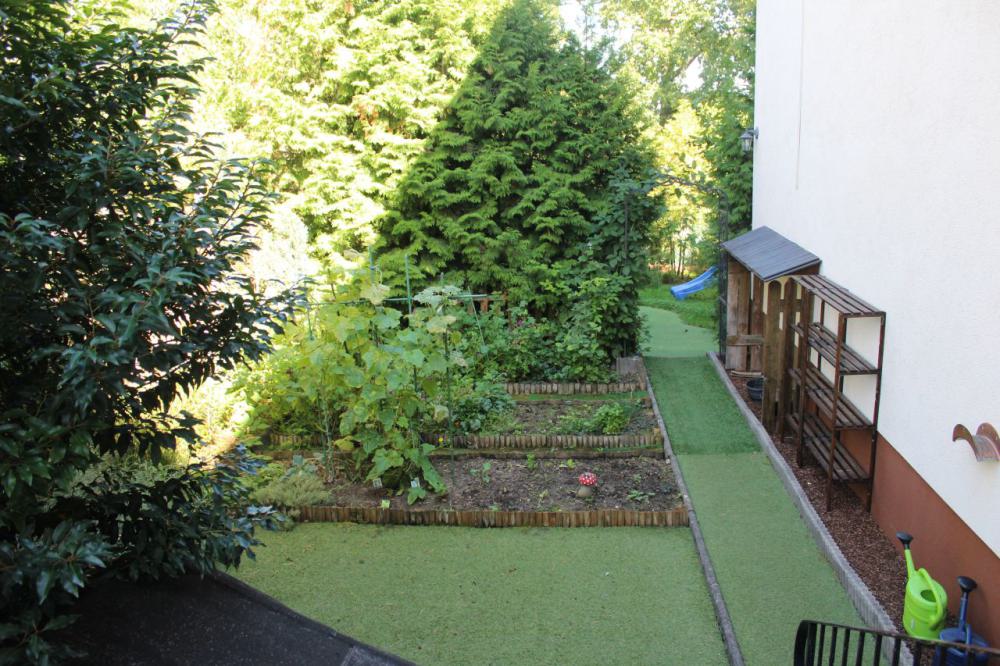 Großzügiges Massivhaus mit Gartenidylle, Terrasse & Balkon – flexibel als Ein- oder Zweifamilienhaus - Bild# 4