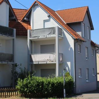 Gepflegte ETW mit Balkon und Stellplatz - Bild# 1
